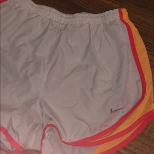white nike dry fit shorts